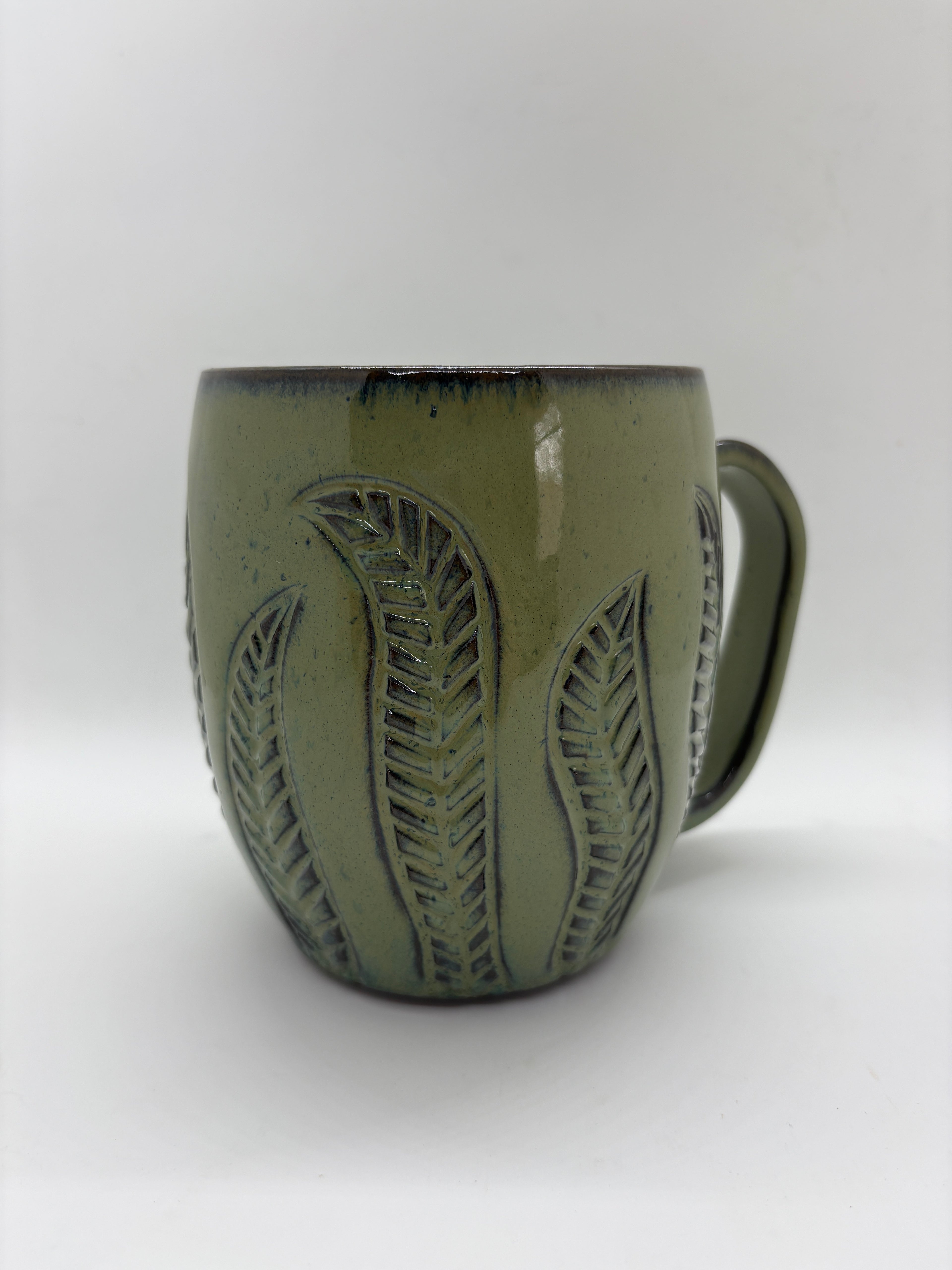 Leaf Carved Mugs