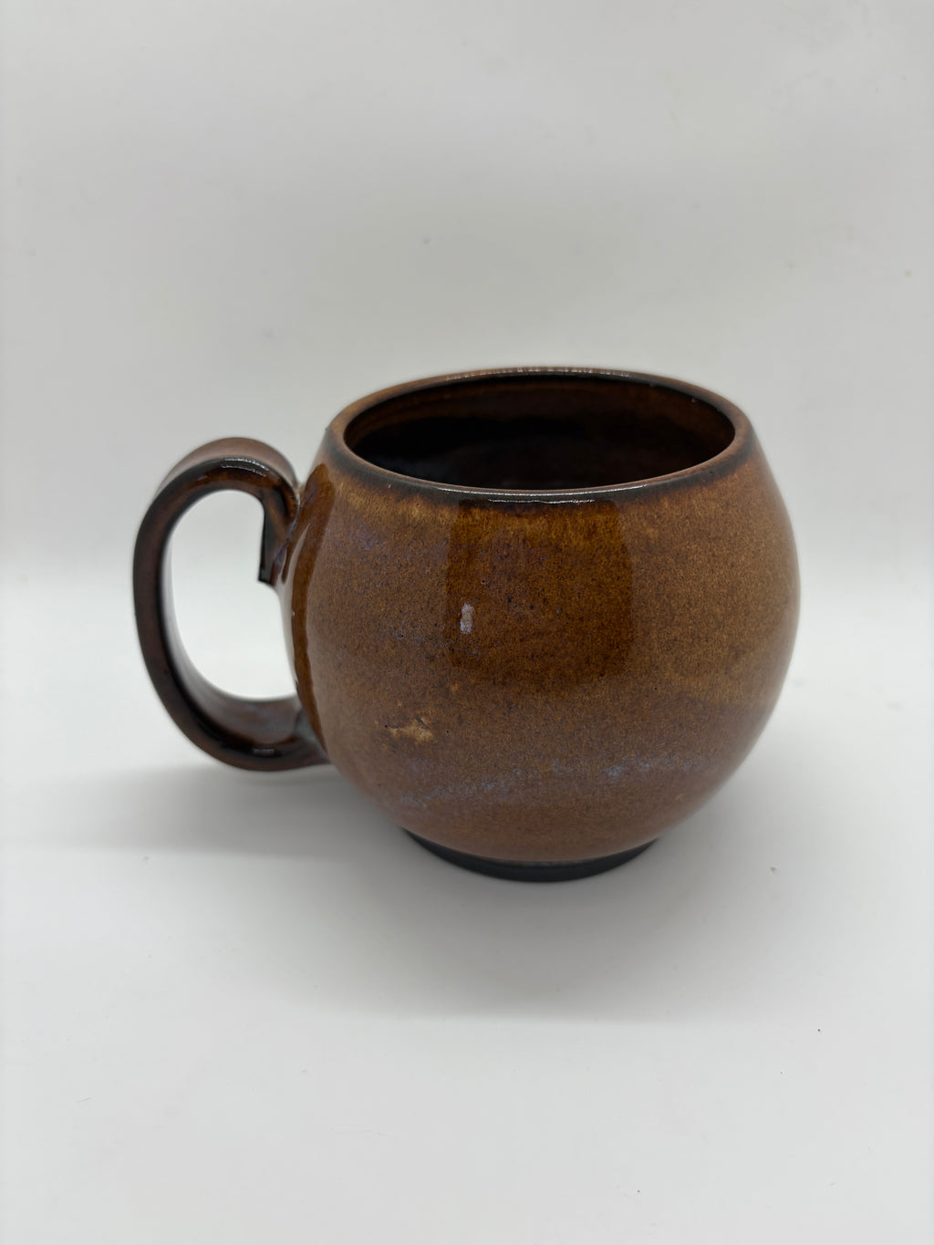 Low profile sienna mugs