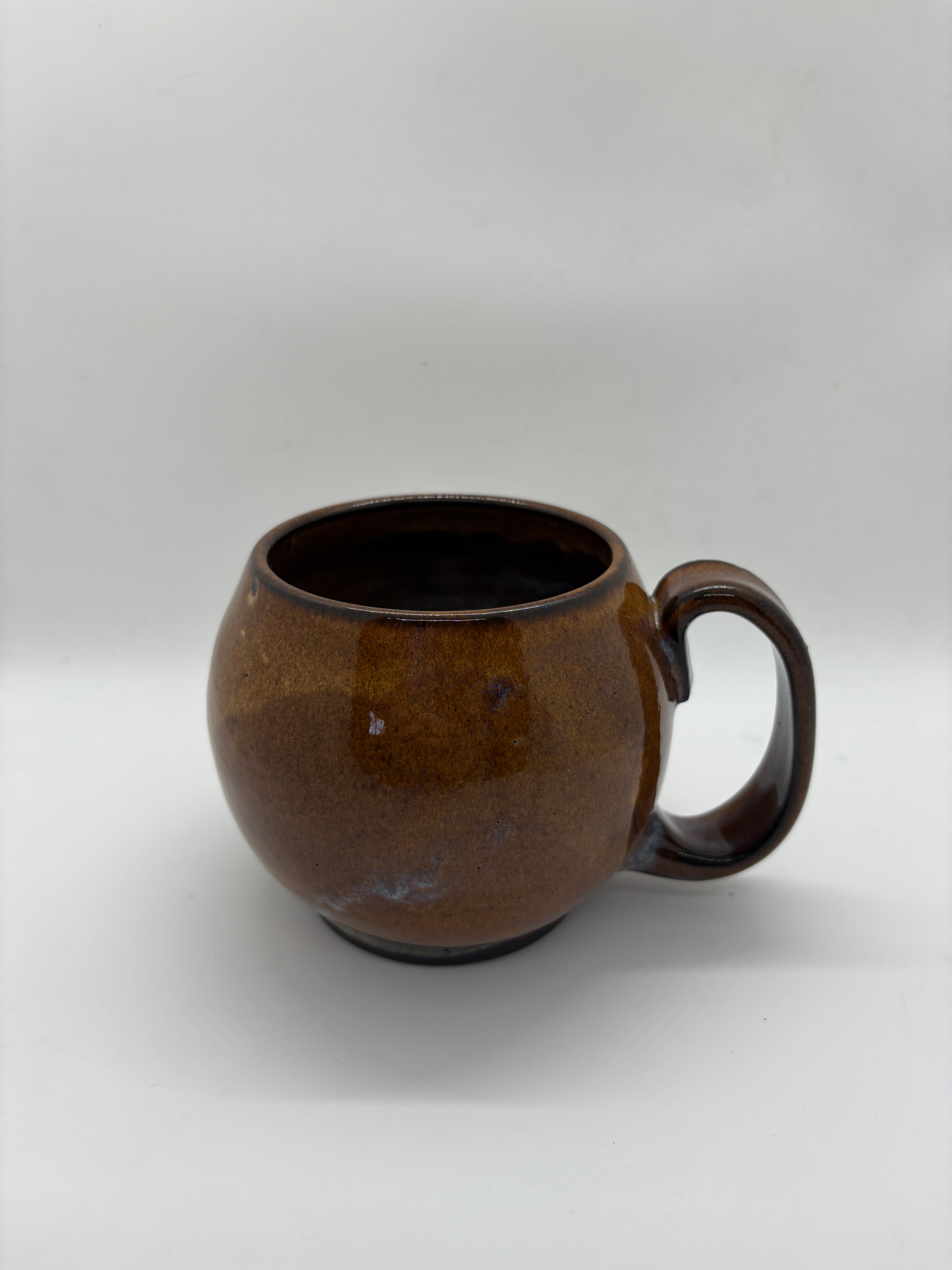 Low profile sienna mugs