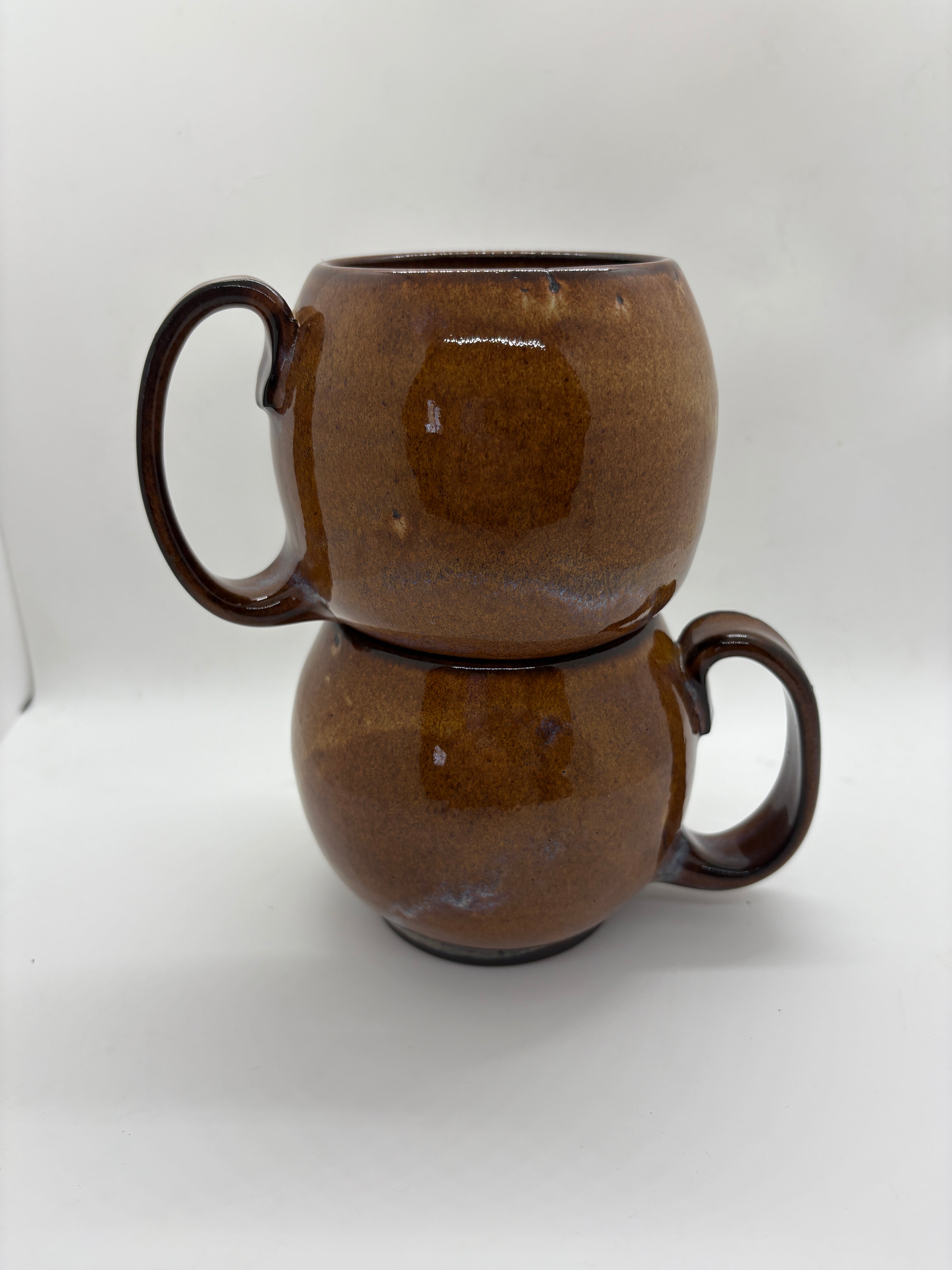 Low profile sienna mugs