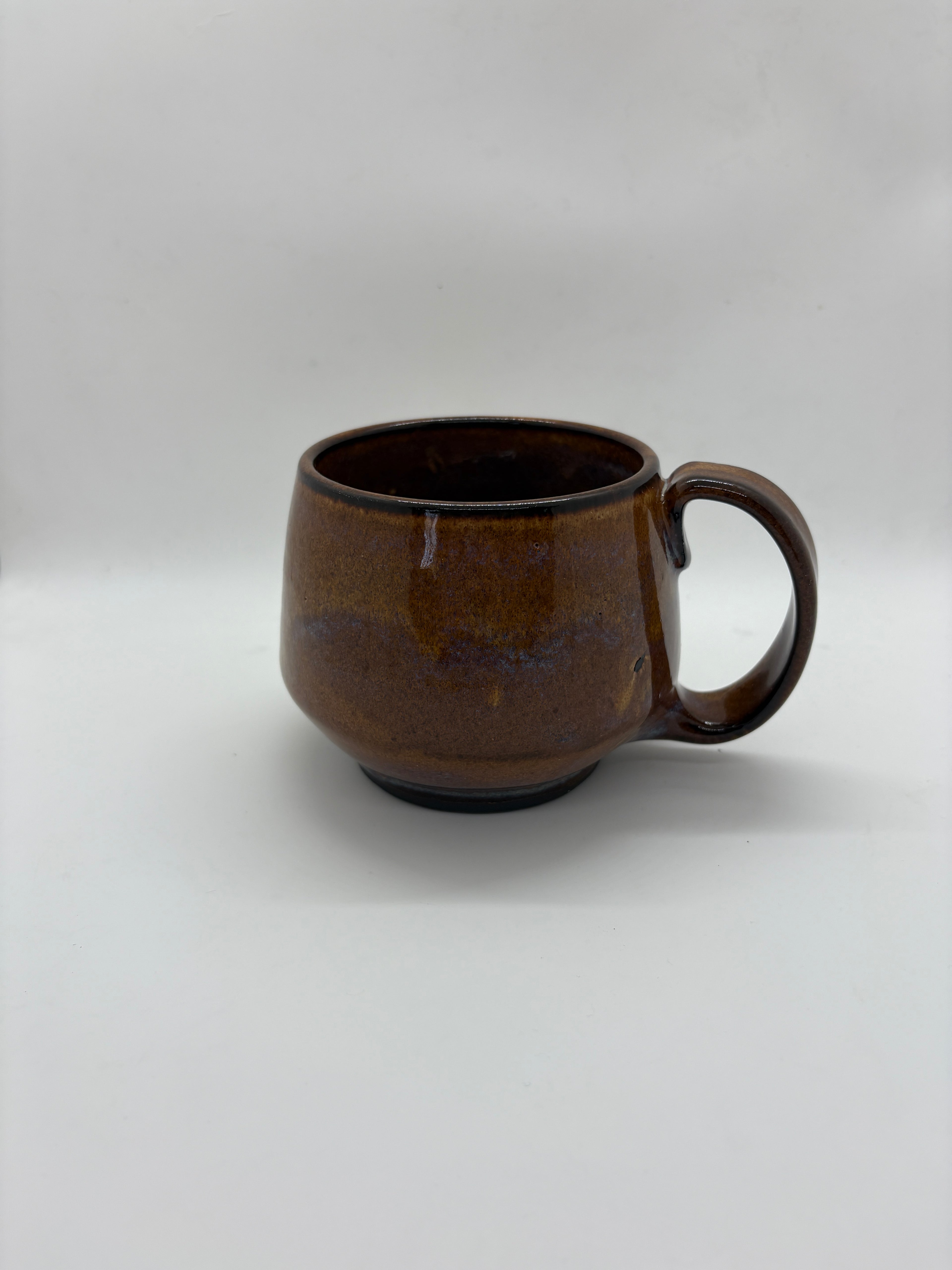 Low profile sienna mugs
