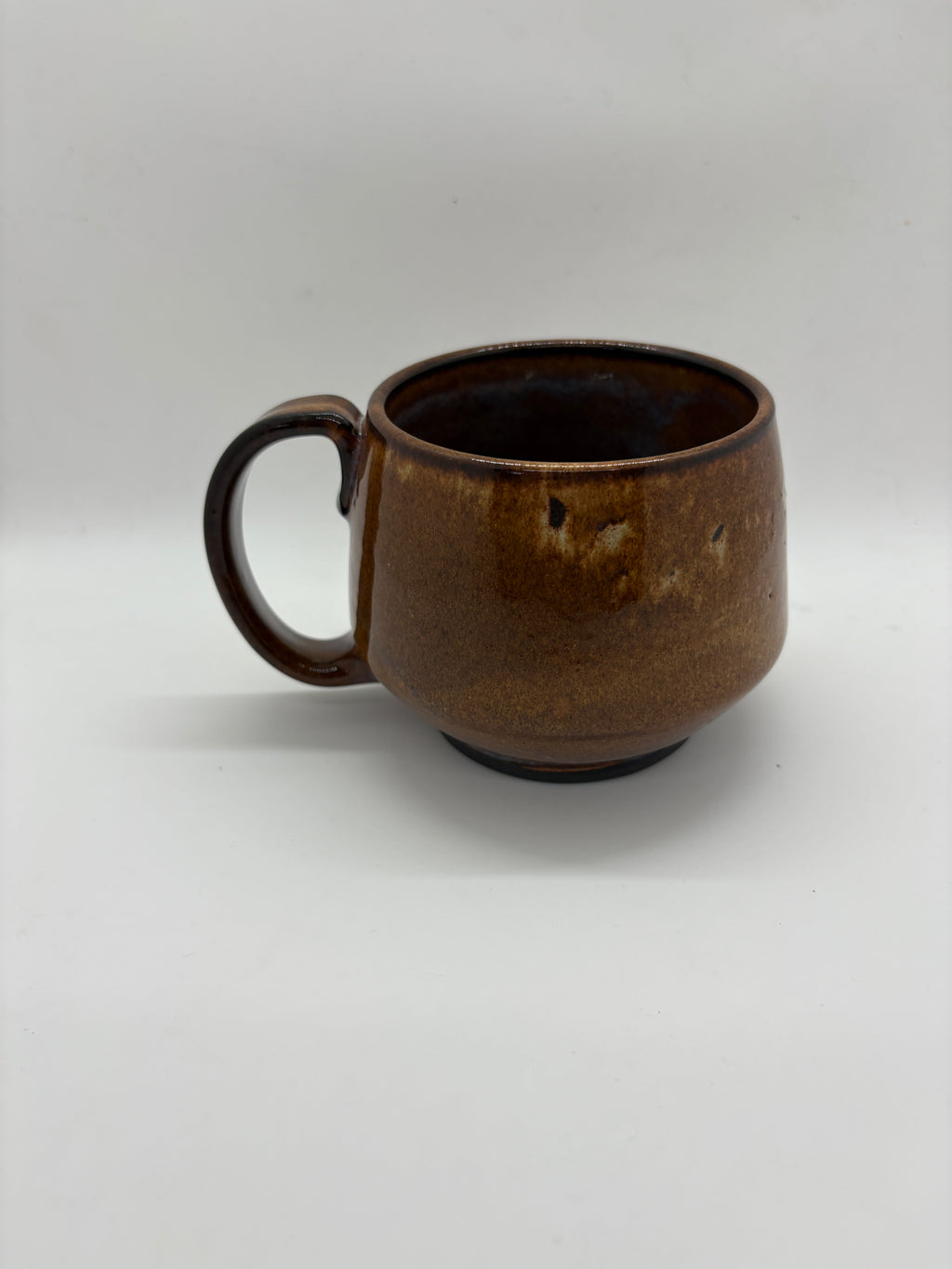 Low profile sienna mugs